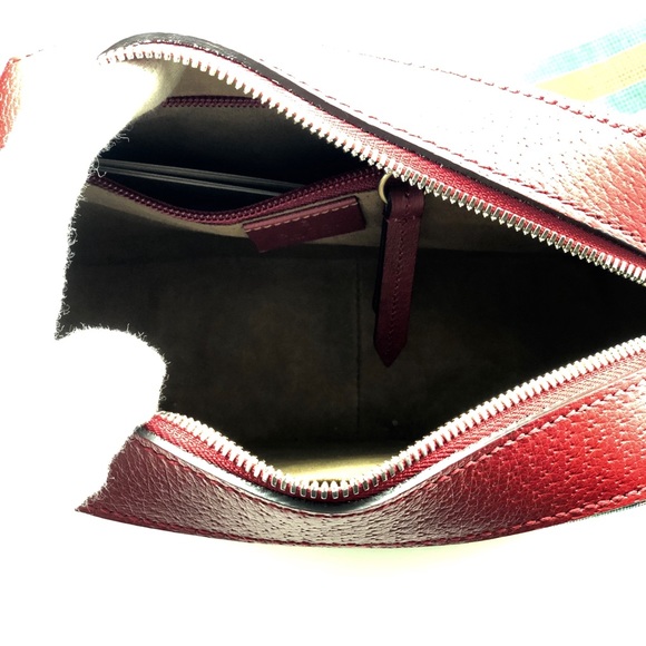 βSOLDβGucci Tian Supreme Medium Camera Crossbody - Picture 6 of 8